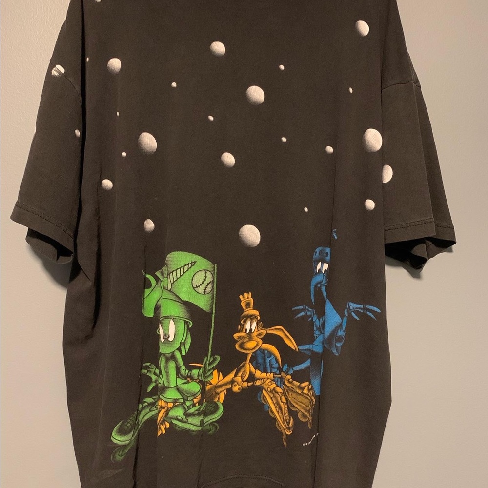 Vintage 1996 Looney Tunes Tee
